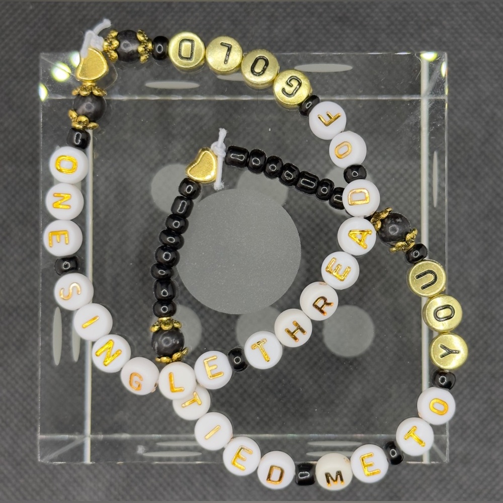 SET! Taylor Swift Eras Tour Friendship Bracelets